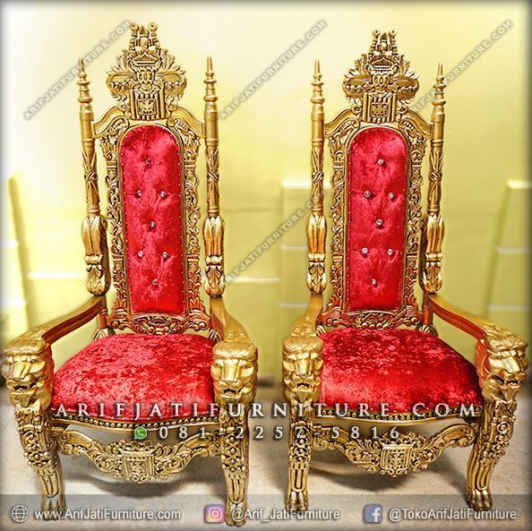 sofa kursi raja mewah warna emas