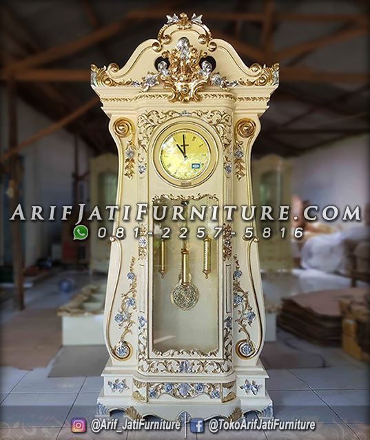Lemari Jam Hias Klasik Warna Putih